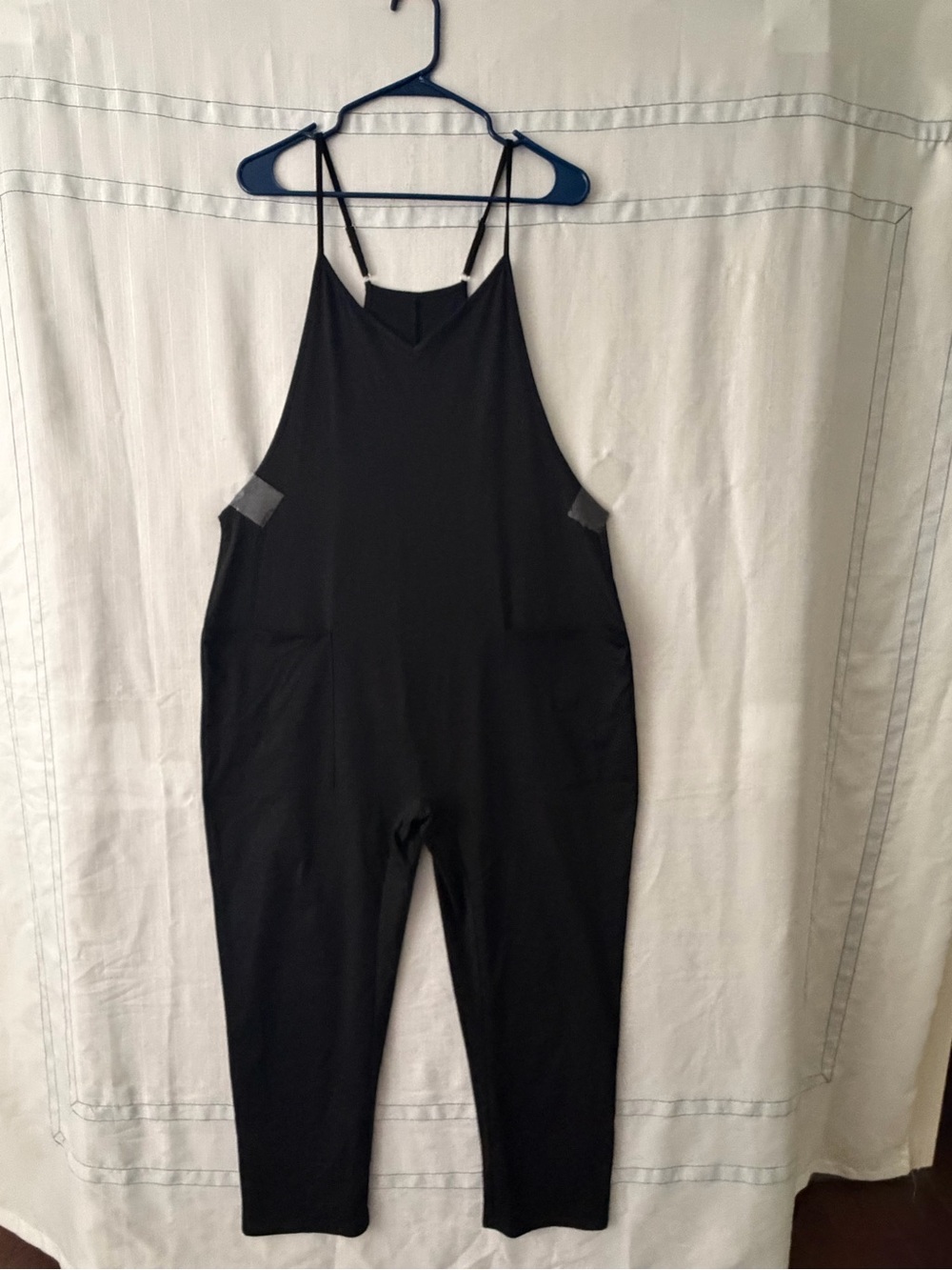 Black Harem Jumpsuit women’s size S  NWOT Baggy Boho Romper Front Pockets(E83)